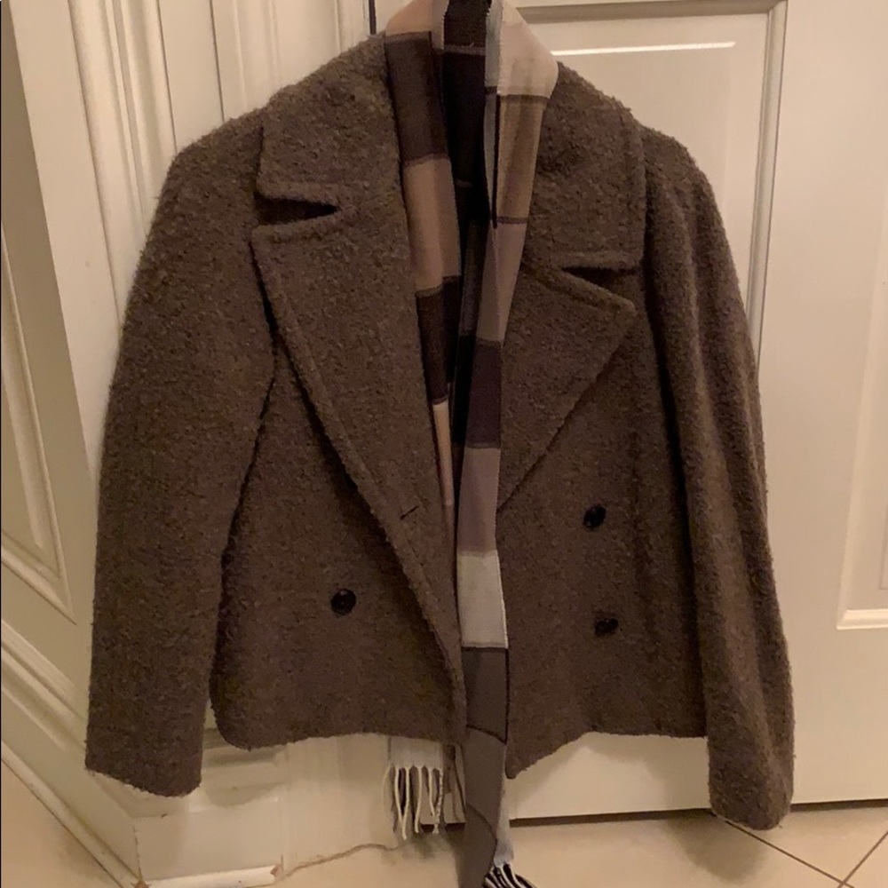 Woman’s xs lapel jacket and scarf